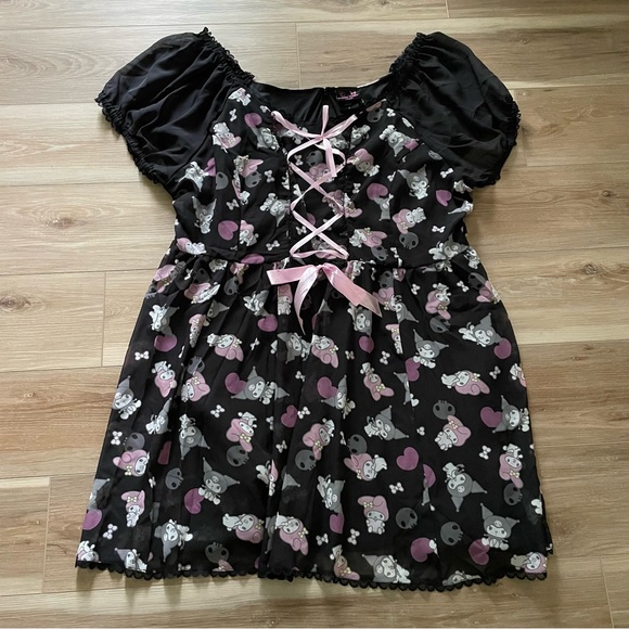 sanrio-dresses-my-melody-kuromi-laceup-chiffon-dress-plus-size-4